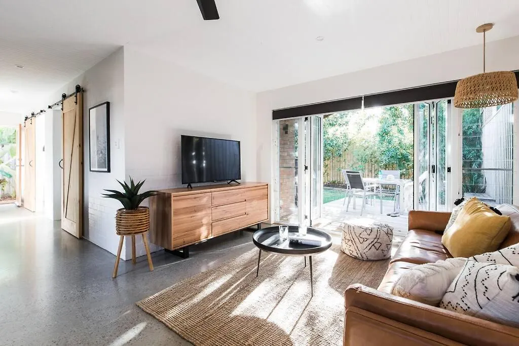 Apartment 'Sunshine Beach Bungalow' - Beautiful Noosa Home