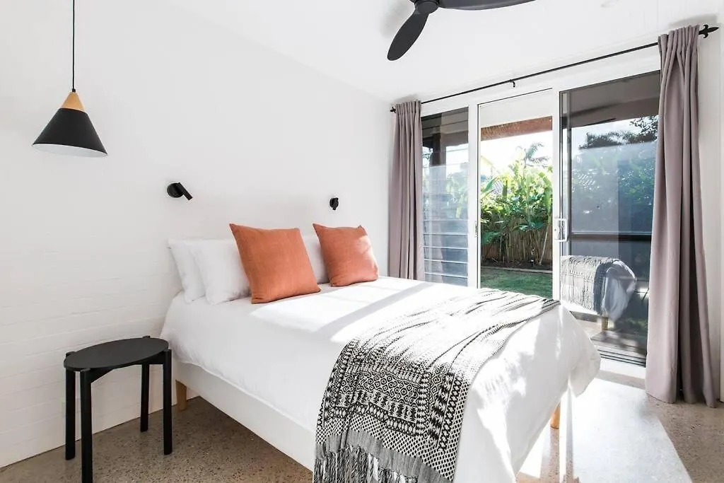 Apartment 'Sunshine Beach Bungalow' - Beautiful Noosa Home Australia