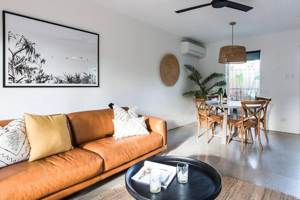 'Sunshine Beach Bungalow' - Beautiful Noosa Home
